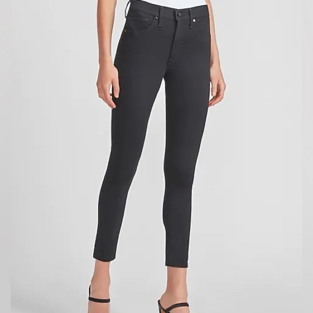 Black EXPRESS Mid Rise Skinny Jeans - Picture 1 of 7